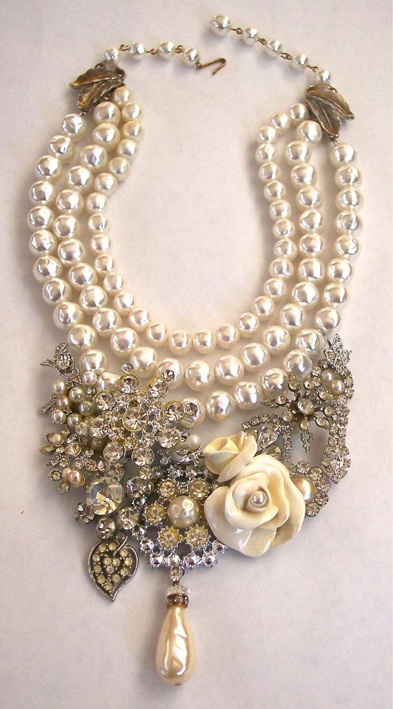 زفاف - Pearls Vintage Rhinestone Necklace With Cream Roses Second Look Jewelry