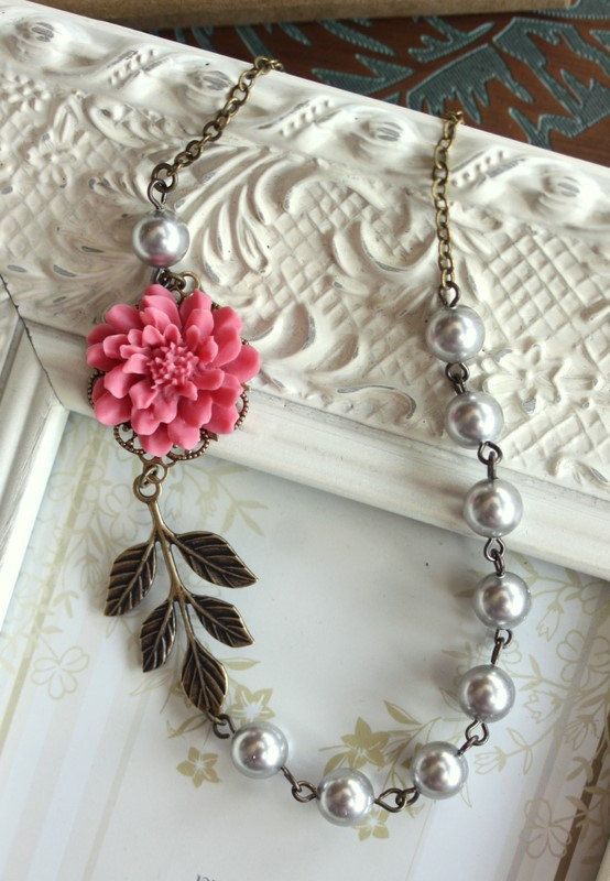 Hochzeit - Rose Pink Chrysanthemum Dahlia Flower Necklace. Brass Leaf, Silver Grey Pearls. Antiqued Brass Necklace. Bridesmaids Gift. Country Wedding