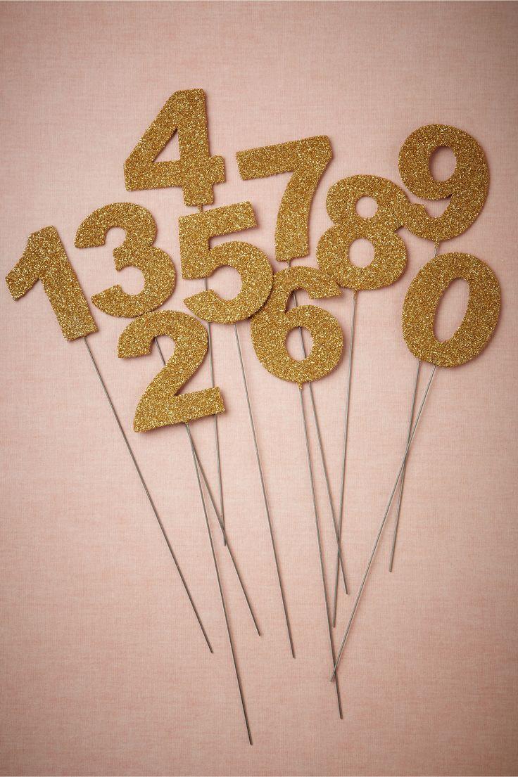 Hochzeit - Glittered Number Stakes
