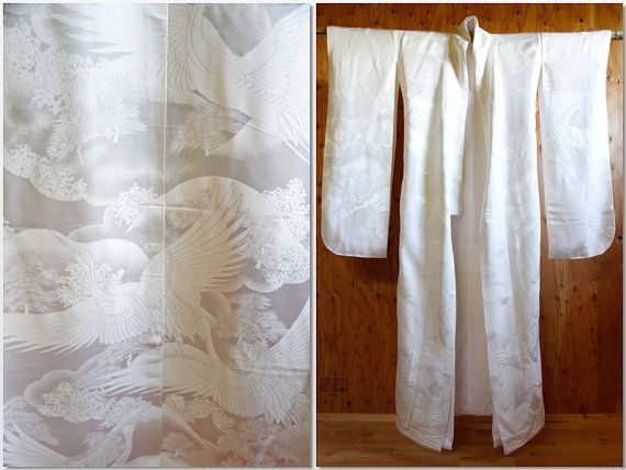 Hochzeit - Authentic Japanese White Shiro-Kakeshita Wedding Kimono