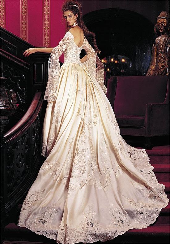 Wedding - Long Sleeved & 3/4 Length Sleeve Wedding Gown Inspiration
