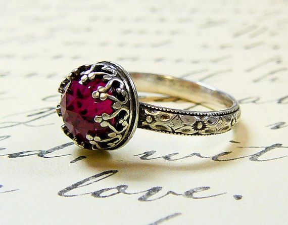 Wedding - Beautiful Gothic Vintage Sterling Silver Floral Band Ring With Rose Cut Ruby And Heart Bezel