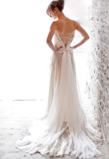 Hochzeit - Faerie Brides Makes Custom Faerie Wedding Gowns Straight From Your Imagination