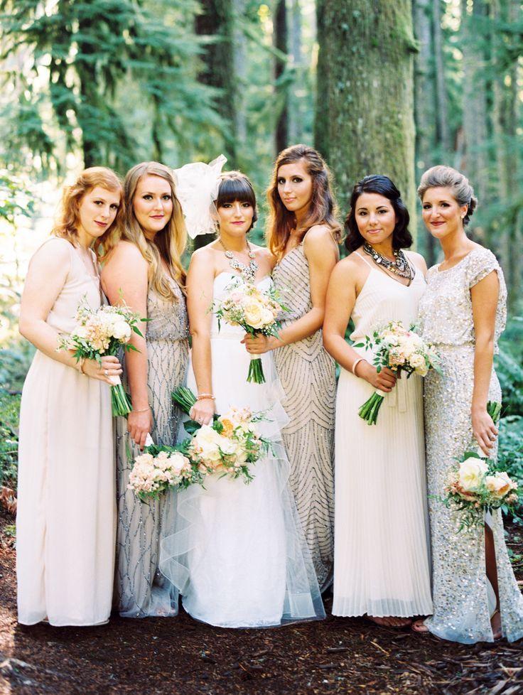 Mariage - 7 Bridal Parties Who Totally Nailed The 'Mismatched Dresses' Trend