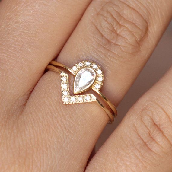 Hochzeit - Wedding Set - 0.3 Carat Pear Diamond Crown Ring & Pave Diamond V Ring - 18k Gold