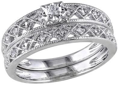 Hochzeit - 1/10 CT. T.W. Diamond Bridal Ring Set in Sterling Silver (GH I2-I3)