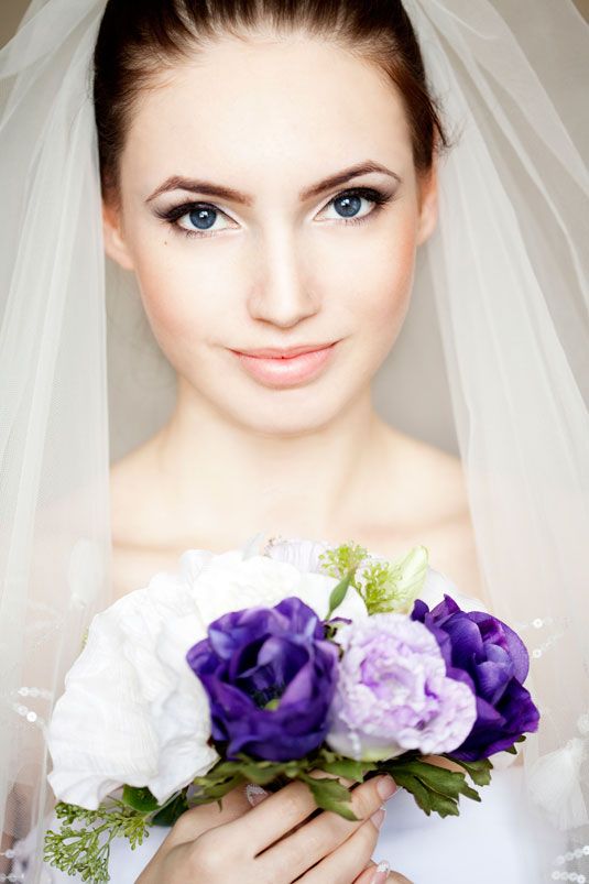 Hochzeit - 18 Absolutely Stunning Wedding Makeup Looks For Brides