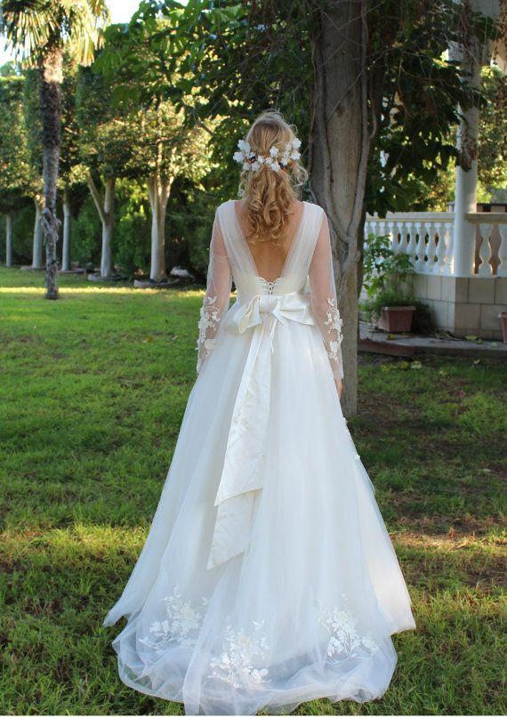 Свадьба - Bohemian Wedding Dress Flower Wedding Drwess Fairy Gown Romantic And Boho Style Dress Made To Order