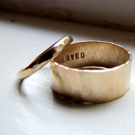 Mariage - Simple Unique Wedding Band Set Of Hammered Gold