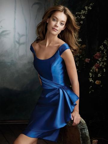 Mariage - Royal Blue Mikado Off-the-shoulder Knee Length Bridesmaid Dress with Scoop Neck