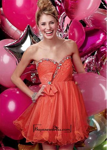 Свадьба - Alluring Net A-line Sweetheart Neckline Mini Homecoming Dress with Beading & Rhinestones Decoration
