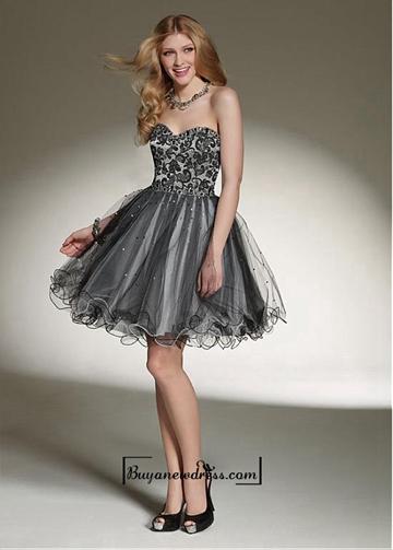 Hochzeit - Amazing Lace & Tulle & Satin A-line Sweetheart Neck Raised Waist Homecoming Dress