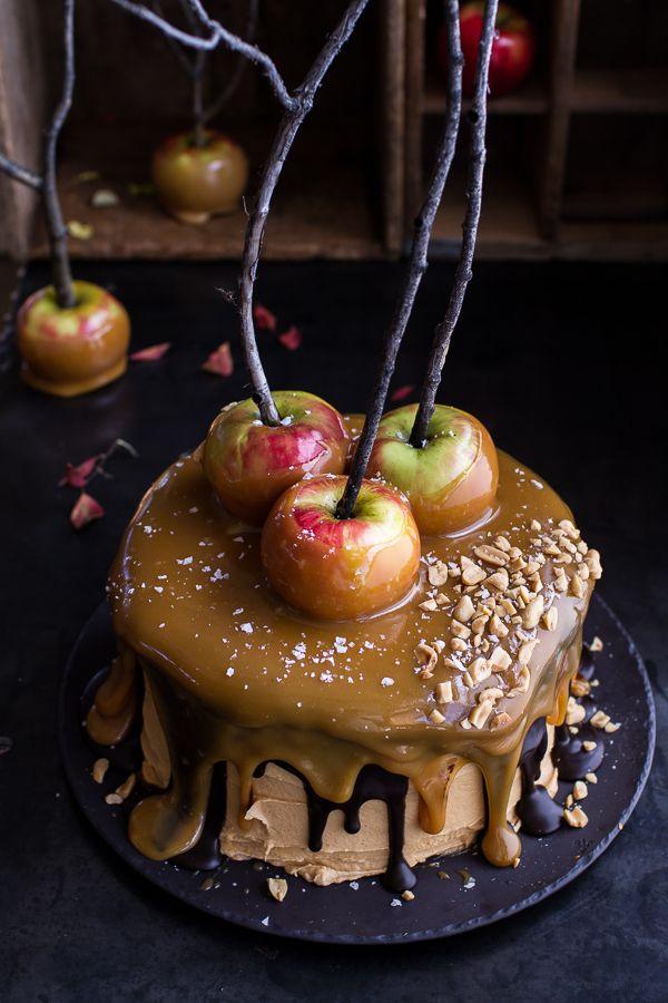 Hochzeit - Salted Caramel Apple Snickers Cake