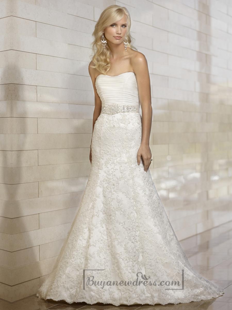 Mariage - Stunning Strapless Mermaid Pleated Bodice Lace Appliques Skirt Wedding Dresses