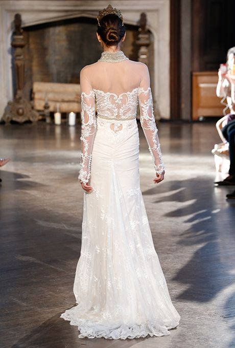 Mariage - Open Back Wedding Dresses From The Fall 2015 Bridal Runways