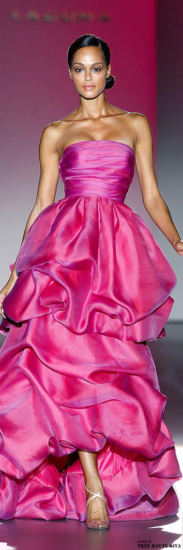 Hochzeit - Gowns....Passion Pinks