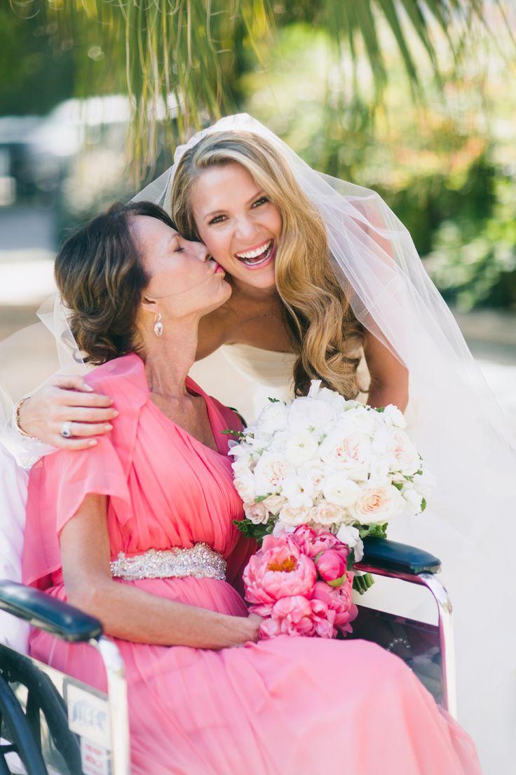 Hochzeit - Daughter Holds Beautiful Hospital Wedding So Her Dying Mom Can Be There