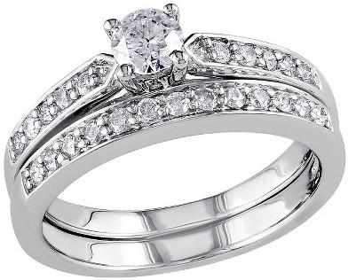Свадьба - 1/2 CT. T.W. Diamond Bridal Ring Set in Sterling Silver (GH I2-I3)