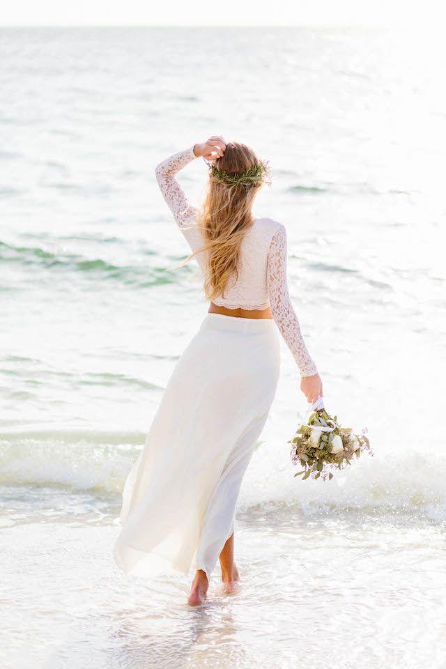 Hochzeit - Naturally Beautiful Beach Bridals