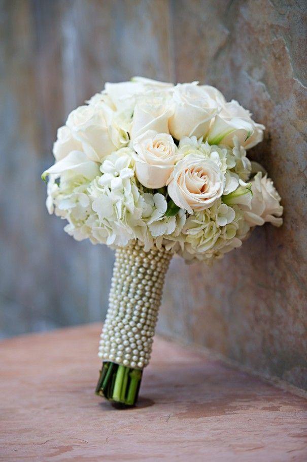 Hochzeit - Bridal Inspiration: White Wedding Flowers
