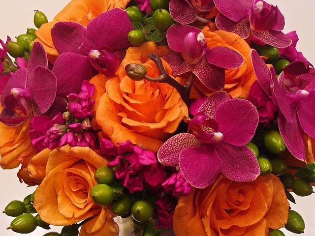 زفاف - Bridal Bouquets  Bright And Bold
