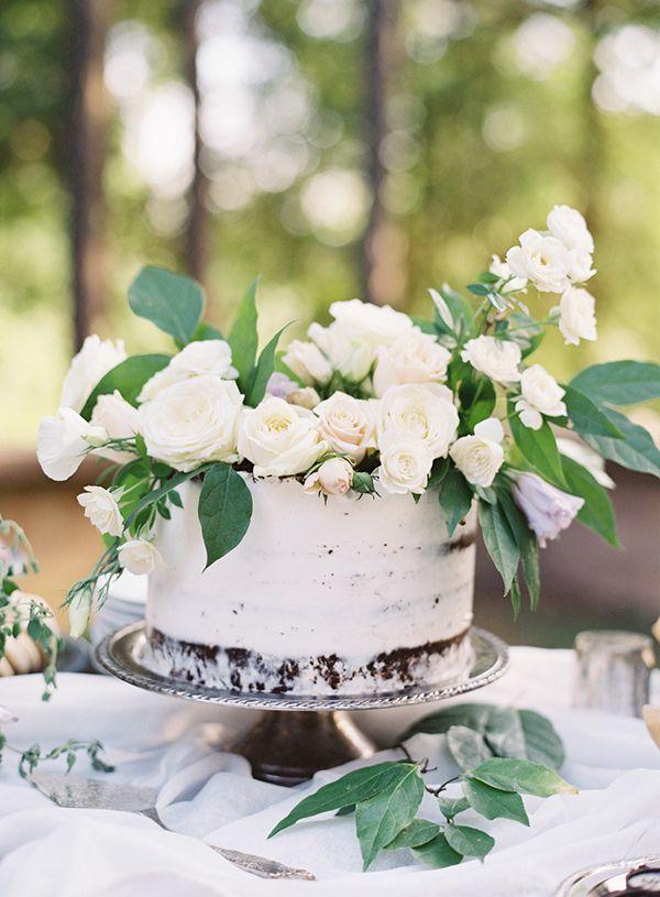 Hochzeit - White & Gold Wedding Cakes
