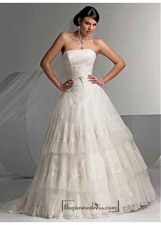 Hochzeit - Beautiful Elegant Exquisite Wedding Dress In Great Handwork