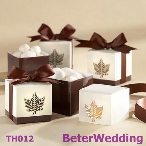 Mariage - Adorable Brown Fall maple Leafs Favor Box TH012 Laser Cut Party Decoration