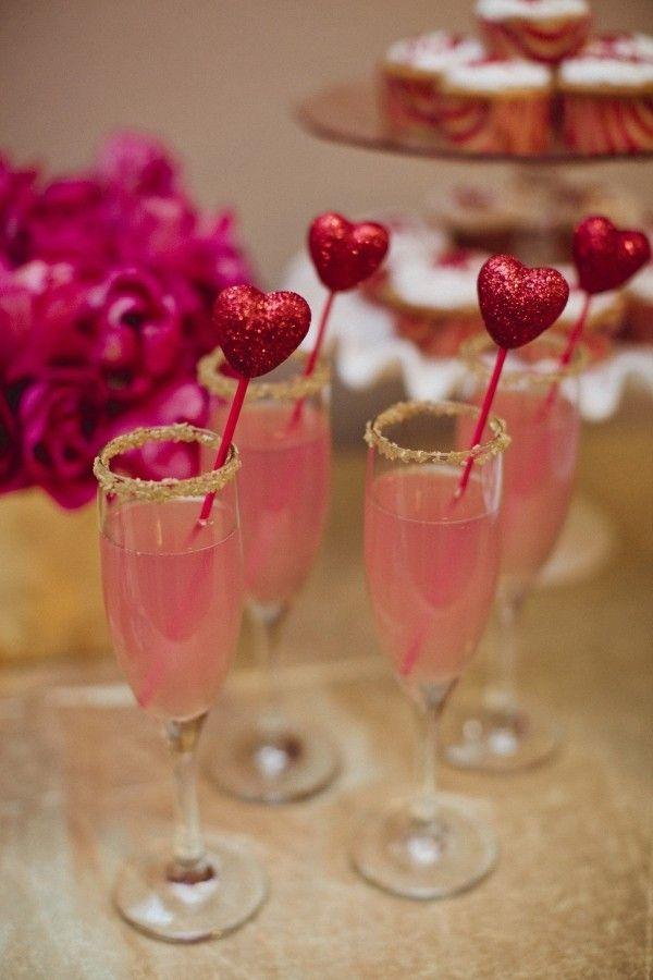 Свадьба - Ideas For Valentine's Day Wedding Decorations In 2014