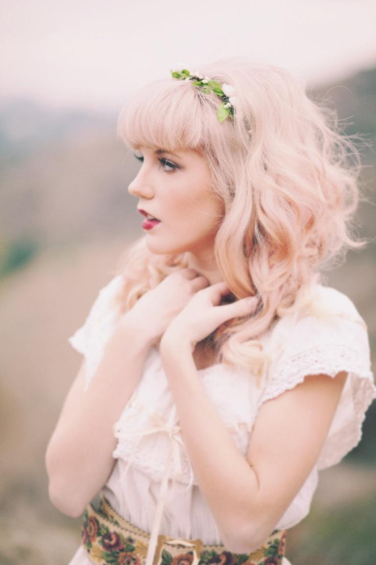 زفاف - Bridal Flower Crown, Woodland Wedding Headpiece, White Rose Circlet, White Rose Leaf Hair Wreath - EVE