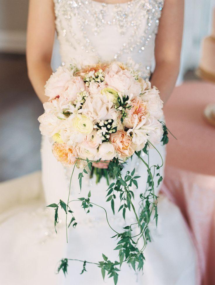 Hochzeit - Peach And Blush Bridal Bouquet