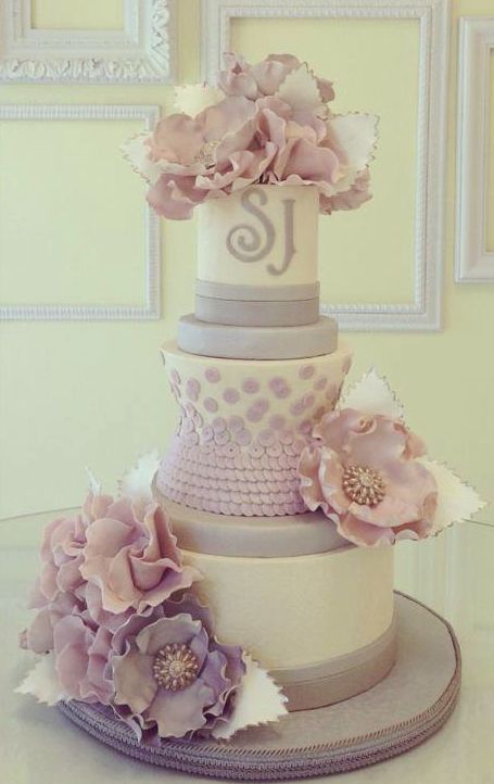 Hochzeit - Editor's Pick: Exquisite Wedding Cakes