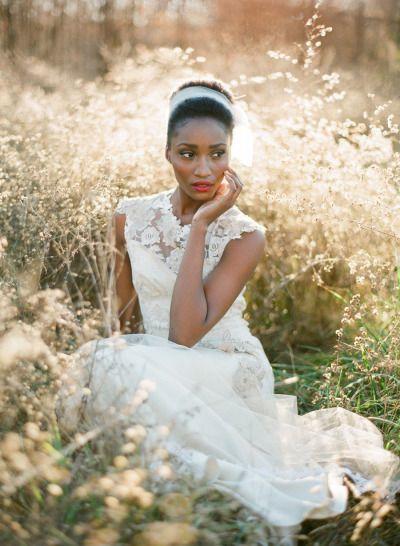 Mariage - New Year's Wedding Shoot From Anne Robert   Something Vintage Rentals