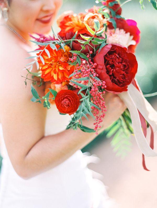 زفاف - Red And Orange Bouquet