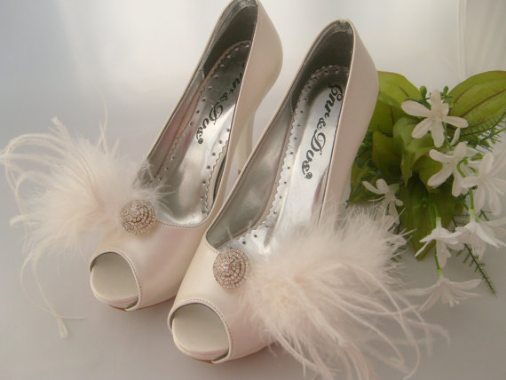 Wedding - Vintage inspired bridal shoe clips feather bridal shoe clips shoe jewelry art deco rhinestone shoe clips bridal shoe clips wedding accessory
