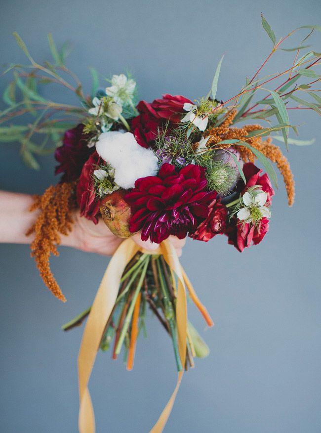 Hochzeit - Seasonal Flower Guide: Fall