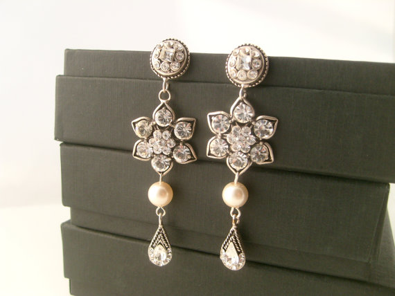 Hochzeit - Bridal earrings-Vintage style art deco earrings-Swarovski crystal rhinestone dangle earrings-Antique silver earrings-Vintage wedding