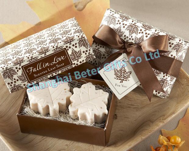 Wedding - "Fall in Love" Scented Leaf-Shaped Soaps