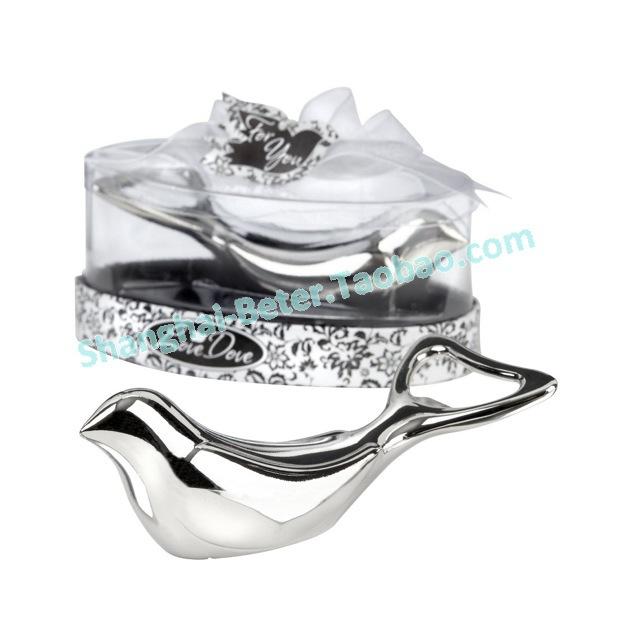 Mariage - The "Love Dove" Silver Bottle Opener in Elegant Oval Showcase GiftBox