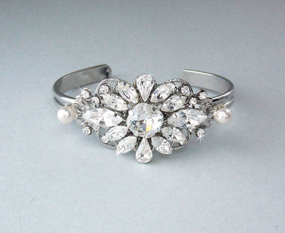 Mariage - Wedding Bracelet - Bridal Bracelet, Cuff Bracelet, Crystal Bracelet, Swarovski Crystals and Pearls, Gatsby Jewelry, Vintage Style - VERONICA