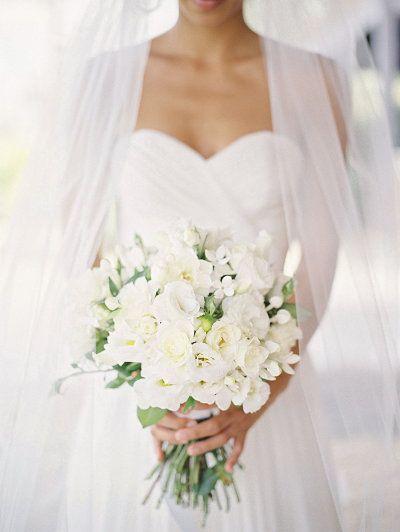 زفاف - Bouquets In White