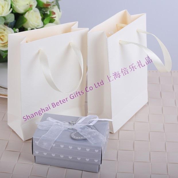Hochzeit - 12pcs Ivory Handbag Favor Box Wedding Reception Decor TH032