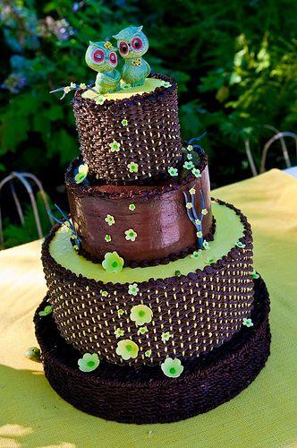 Свадьба - MORE Awesome Wedding Cakes That Don't Look Like "wedding Cakes"