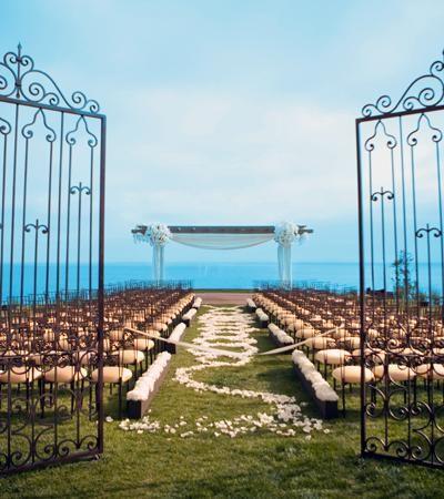 Свадьба - 8 Venues For Seaside Weddings