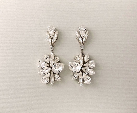 زفاف - Wedding Earrings - Chandelier Earrings, Bridal Earrings, Vintage Wedding, Crystal Earrings, Swarovski Crystals, Wedding Jewelry - LILY