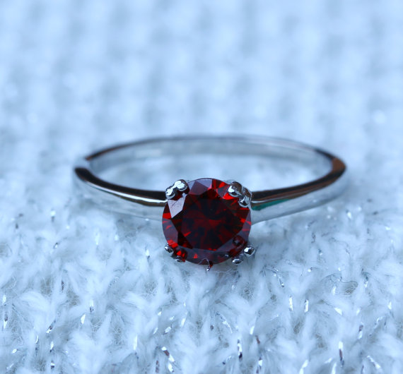زفاف - Genuine Garnet 1ct solitaire ring in Titanium or White Gold - engagement ring - wedding ring - handmade ring