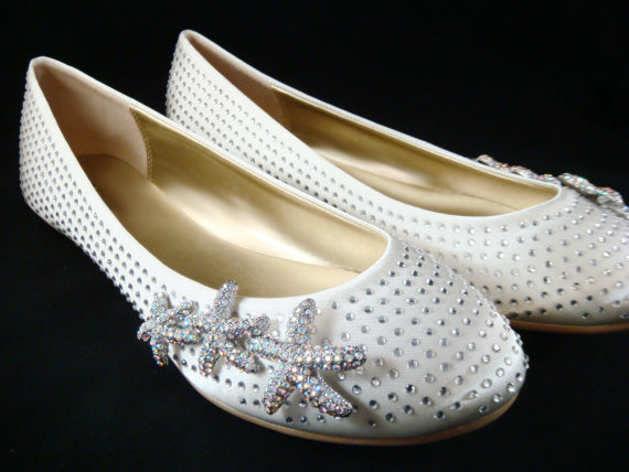 Свадьба - Aurora Borealis Rhinestone STARFISH Wedding FLATS / white or ivory / Bridal Rhinestone Swarovski crystal beach wedding shoes bridal starfish