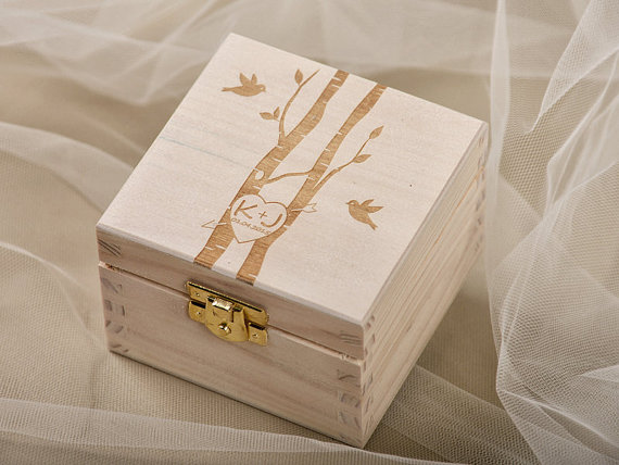 Hochzeit - Wood Wedding Ring Bearer Box, Rustic Wooden Ring Box ,  Engraved  Bride and groom names