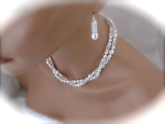Mariage - white pearl wedding necklace and earrings wedding jewelry set bridal jewelry pearl bridal set Wedding