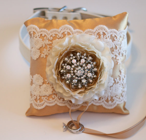 Hochzeit - Ivory and Gold Wedding Ring Pillow, Dog ring bearer pillow, Gold Wedding idea, Ring Pillow attach to dog Collar, Pet wedding accessory, Gold